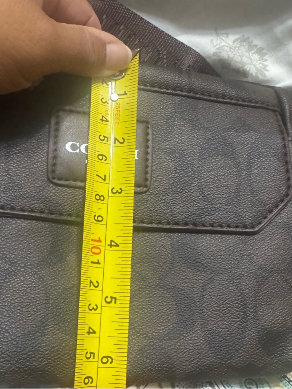 Coach Dark Brown Signature sling bag (unisex) - Picture 5 of 5
